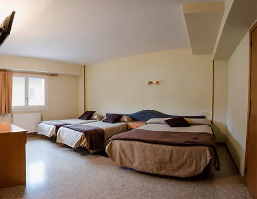 La Trobada Hotel Sport Ripoll 2*,