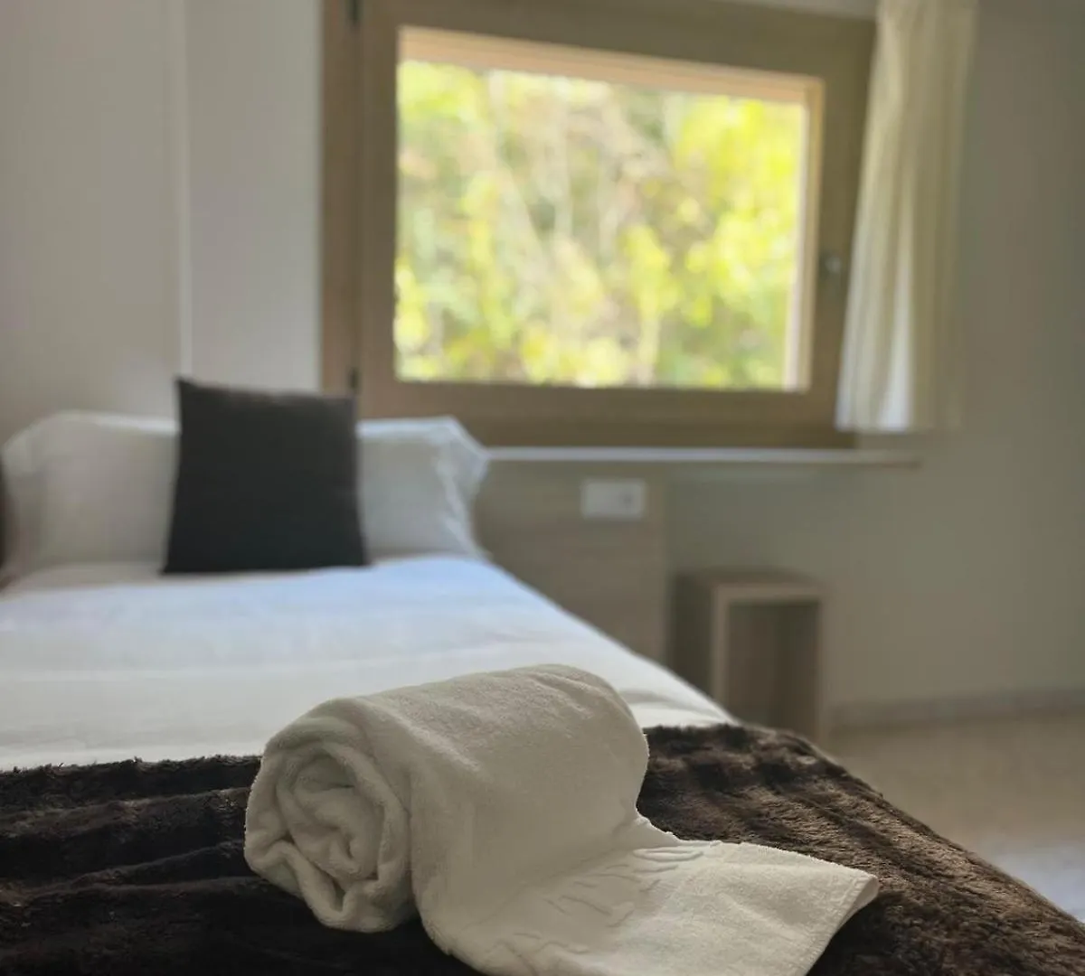 ריפול La Trobada Hotel Sport 2*,